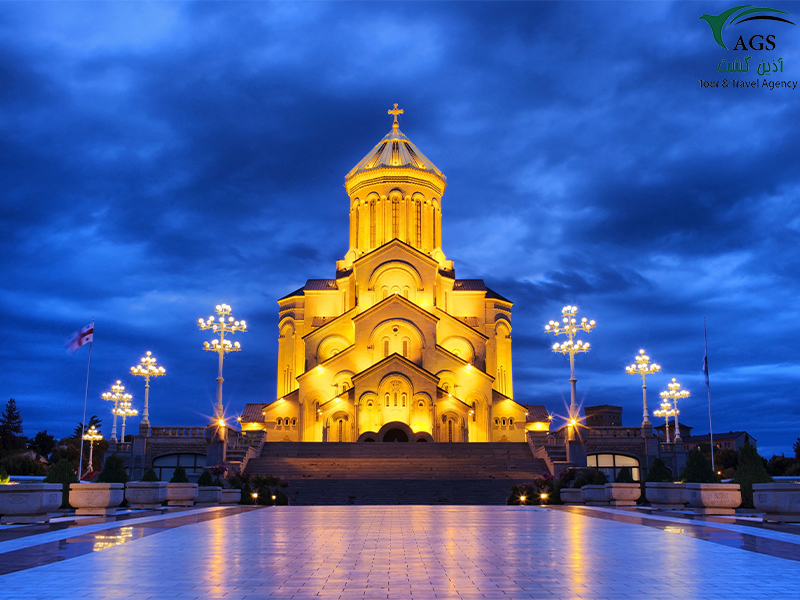 کلیسای جامع تثلیث تفلیس